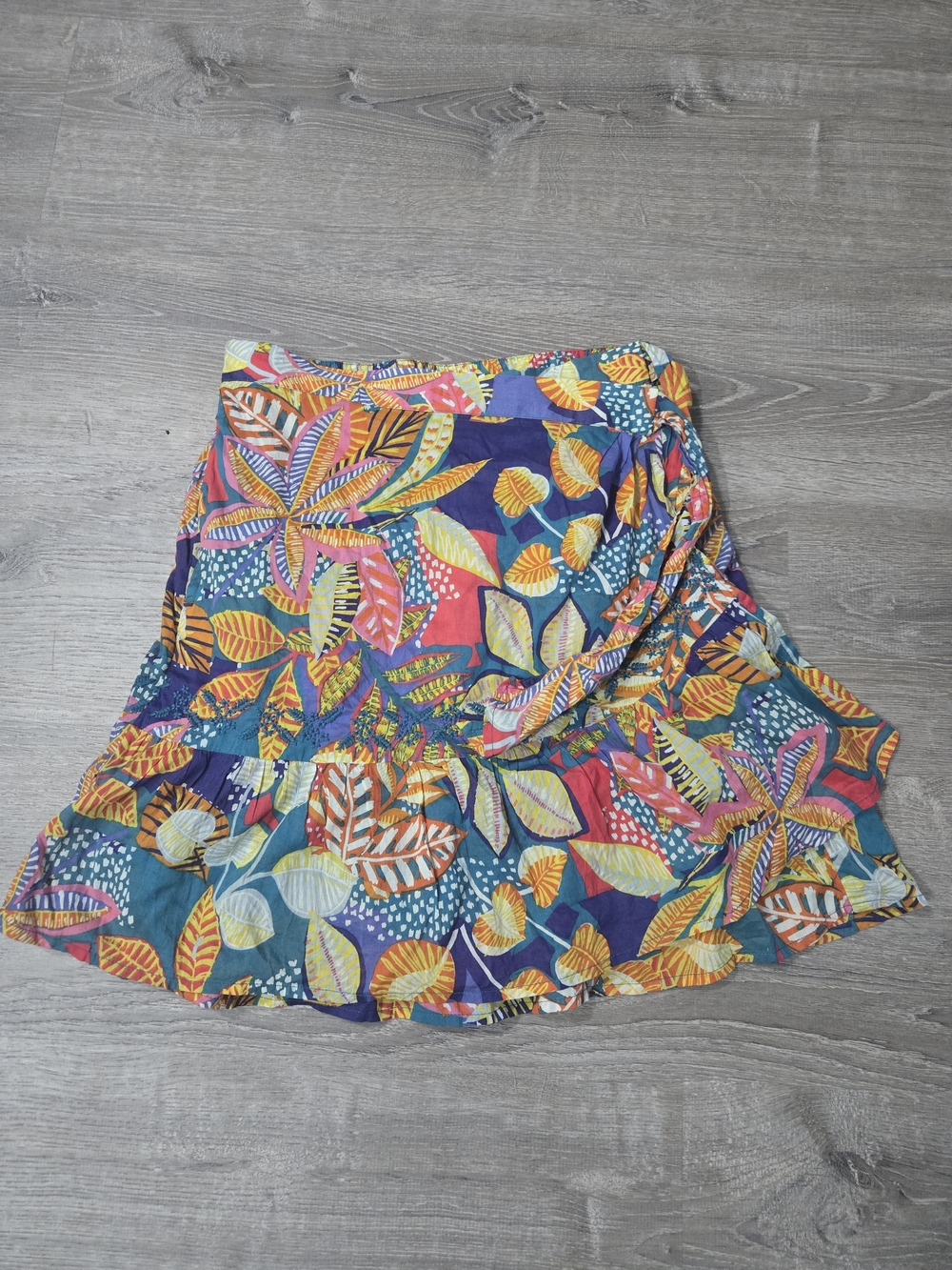 Cynthia Rowley Tropical Leaf Ruffle Mini Skirt Size M Blue Pink Yellow Cotton